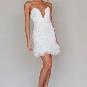 Selfie Leslie White Strapless Dress